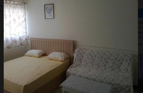 Ban Mai Apartment | T8 Guest House Don Mueang Challenger triple room