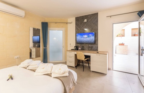Xewkija Hotel | Ta'Battista Guesthouse with pool-room 1, IX-XEWKIJA, GĦAWDEX, Malta
