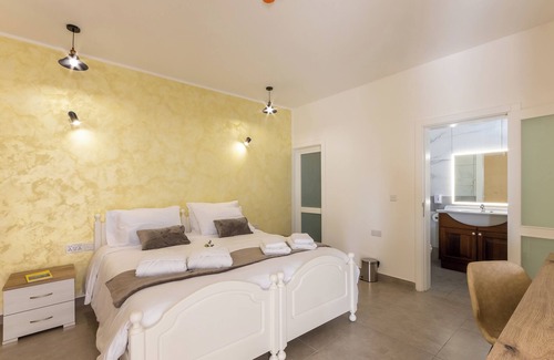 Xewkija Hotel | Ta'Battista Guesthouse with pool-room 5, IX-XEWKIJA, GĦAWDEX, Malta