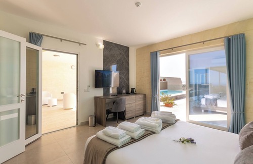 Xewkija Hotel | Ta'Battista Guesthouse with Pool-room 3, IX-XEWKIJA, GĦAWDEX, Malta