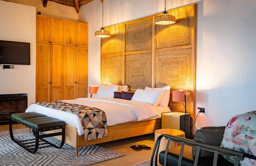 Fort Portal Resort | Tabebuia Spa and Safari Resort