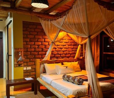 Western Region Cabin | Tabingi Safari Lodge
