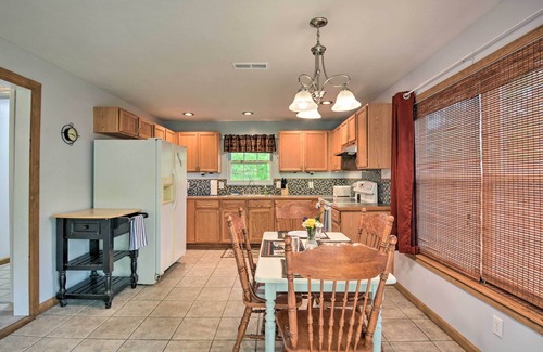 Arrow Point Cottage | Table Rock Lake Retreat < 1 Mi to Boat Launch
