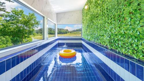 Sanha-ri House | Taean Yoyo Kids Poolvilla