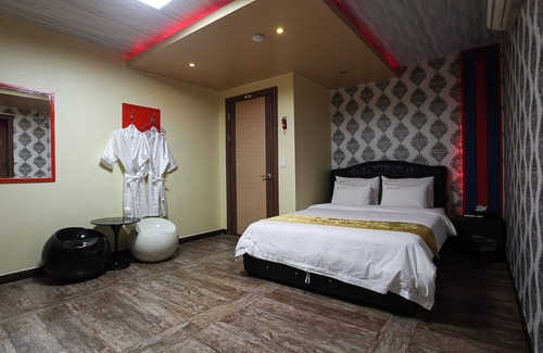 Taebaek Hotel | Taebaek M