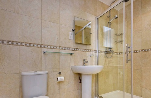 Abersoch House | Tafliad Carreg in the beautiful Pwllheli