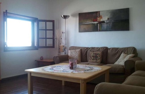 Tahiche Villa | Tahiche Villa Sleeps 8 WiFi