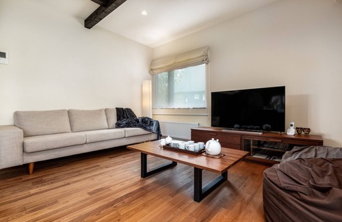 Hirafu House | Tahoe Lodge by H2 Life
