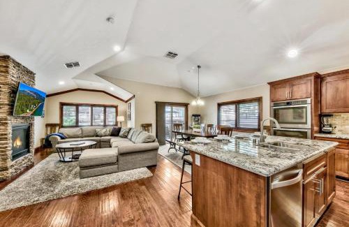 South Lake Tahoe Villa | Tahoe Woods 603 at Stateline - Shuffle board Pet Friendly AC