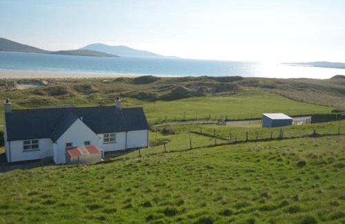 Harris House | Taigh Marsaili