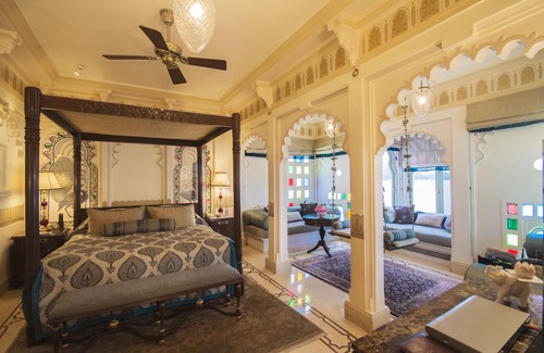 Udaipur District Hotel | Taj Lake Palace