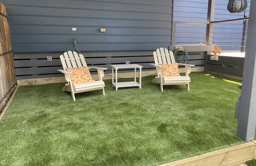 Anglesea House | Take a Spring Break - dog friendly and private outdoor spa
