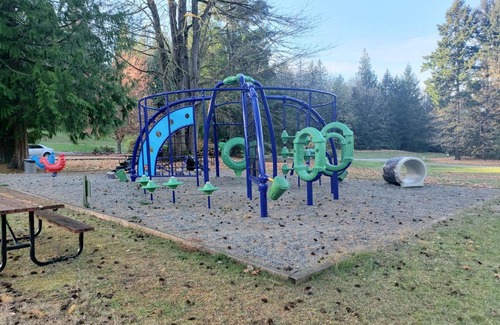 Fall City Resort | Tall Chief Camping Resort Cottage 2