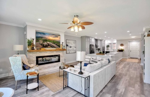 Salem Condo | Tall Ship 304 in Keowee Key