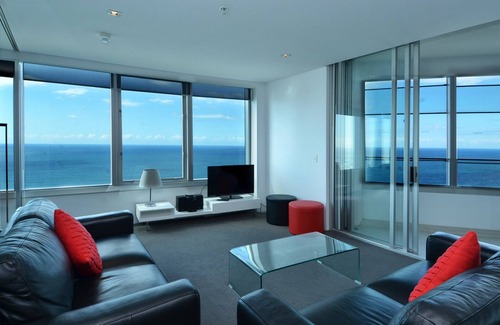 Surfers Paradise Apartment | Tallest residential tower 2 bedroom 2 bathroom level 42