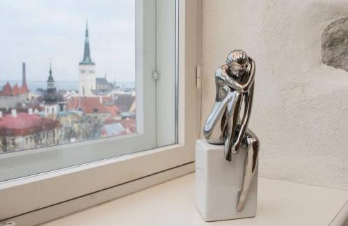 Old Town Apartment | Tallinn City Apartments - Luxury 3 bedroom, sauna, views