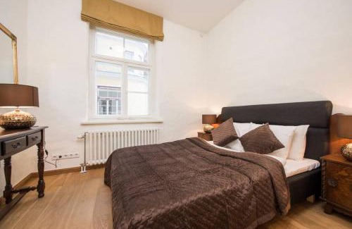 Old Town Apartment | Tallinn City Apartments - Luxury 3 bedroom, sauna, views