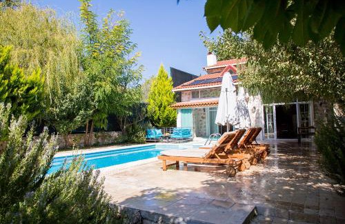 Sarıbelen Villa | Tam Korunaklı Villa Kaputaş 4