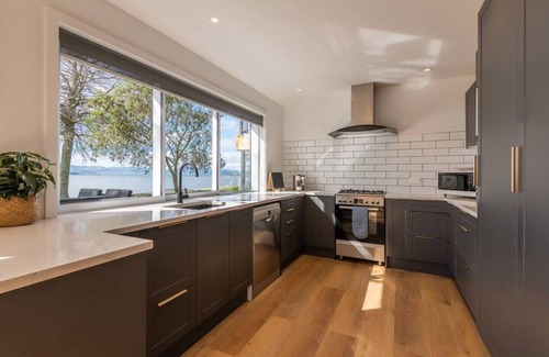 Ngongotaha Apartment | Tamaki Lakehouse Rotorua