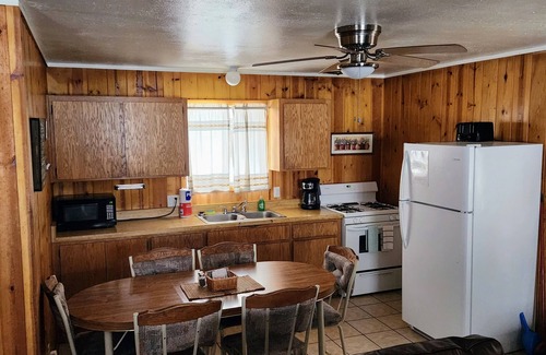Pinetop-Lakeside Cabin | Tamarack Cabin at Lazy Oaks Resort