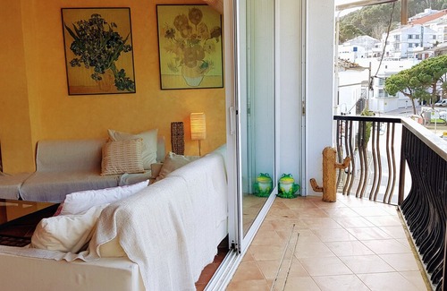 Tamariu Apartment | Tamariu Pescadors - Free Wi-Fi and a spacious and sunny balcony!