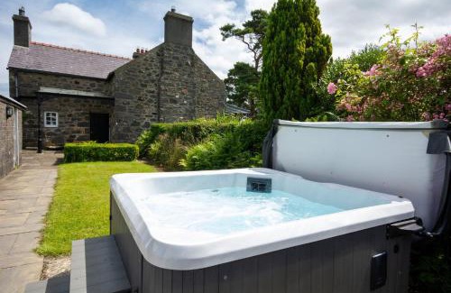 Rhyd-y-clafdy House | Tan y Bryn