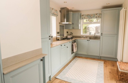 Edern Cottage | TAN Y GOEDEN, luxury holiday cottage, with open fire in Morfa Nefyn
