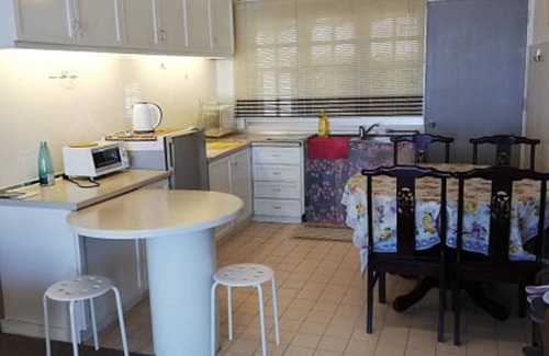 Teras House | Tanah Aina Farouq