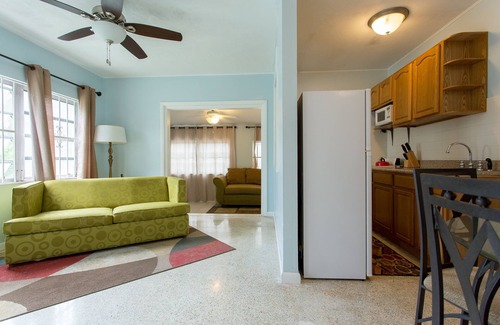 Downtown Nassau Apartment | Tangerine Sunsets Murcott