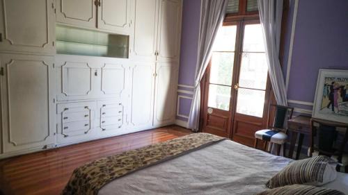 Balvanera Apartment | Tango House- Amplio, Cómodo y Luminoso, ideal para Grupos y Familias - hasta 10 huéspedes, up to 10 guests