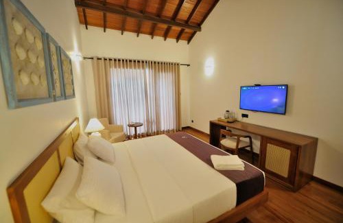 Akurala Hotel | Tantalize Beach