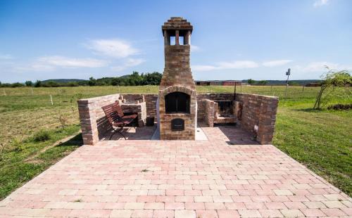 Szar House | Tanyaház-Öregtölgy Vendégház