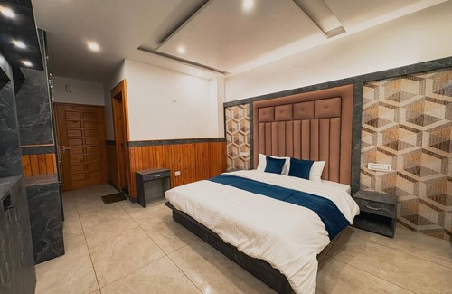 Bhagsu Nag Hotel | Tara Van