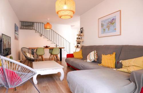 Tarifa Ski Chalet | Tarifa Family House 5 min walk to the beach and old town