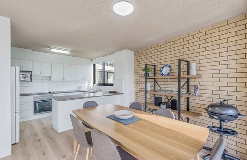 Port Macquarie Apartment | Tasman Towers 5 - Three Bedrooms With Pool In Town