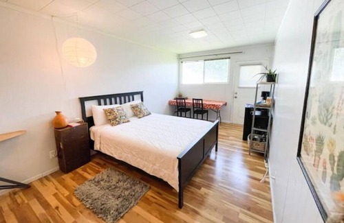 Taylorsville House | Taste of Hawaii in Taylorsville