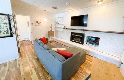 Taylorsville House | Taste of Hawaii in Taylorsville