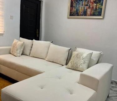 Ikeja Apartment | Tasteful 1bed luxury Apartment, Adeniyi Jones ,3Min to the Airport ,24hours Power