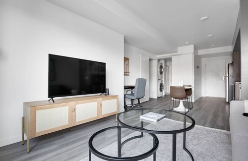 Broadway Apartment | Tasteful Capitol Hill 1BR w/Gym & Roof Deck, near I-5, by Blueground