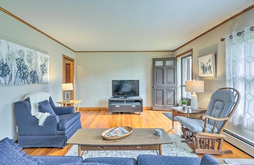Westmoreland House | Tasteful Country Home on 5 Acres about 3 Mi to Lake!