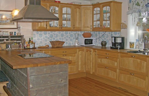 Kopparberg House | Tastefully furnished vacation home right on the water.