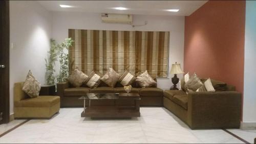 Kolkata Hotel | Tatvam Residency