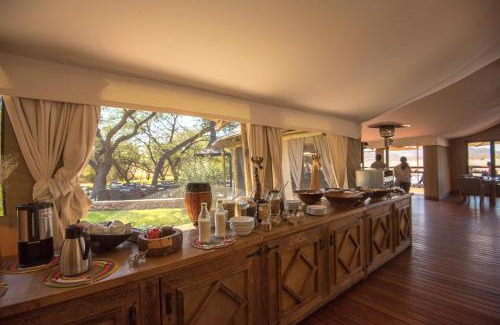 Madikwe Game Reserve Cabin | Tau Game Lodge