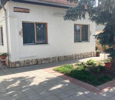 Szeged Apartment | Tavaszpart Vendégház