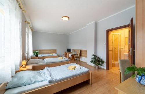 Chynow Bed & Breakfast | Tawerna "Cicha Przystań"