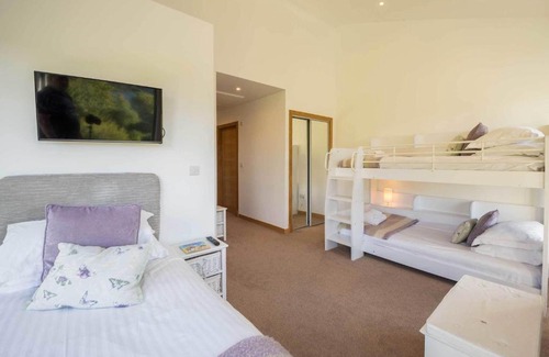 Kenmore House | Taymouth Marina-5 Lawers View