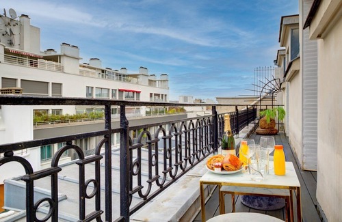 8th Arrondissement Apartment | TBS 104 - Superb flat on Avenue Champs-Elysées