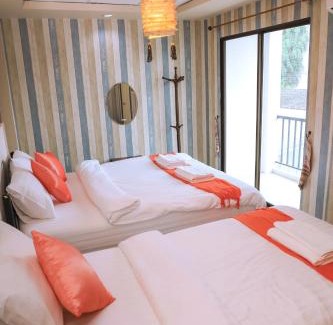 Chang Khlan Hotel | TC House and Cafe
