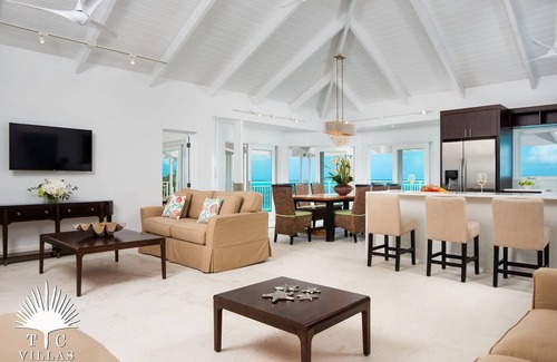 Providenciales Villa | TC Villas -Beach Villa Sandstone -Facing Smith's Reef!