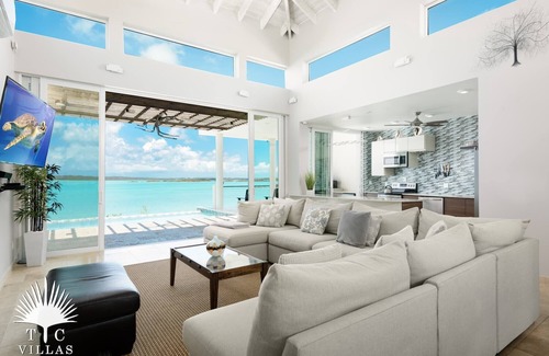 Ocean Point House | TC Villas -Caicos Cays Villa -Right on Chalk Sound!